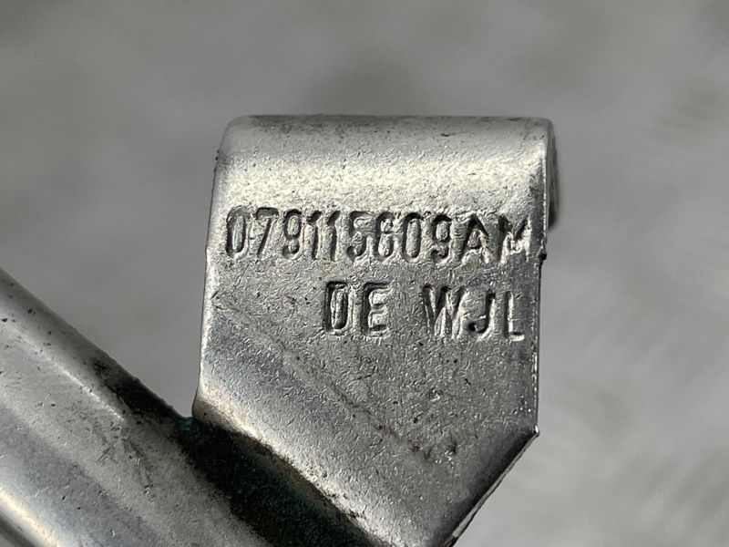 Трубка оливовимірювального щупа 079115609AM Audi A8