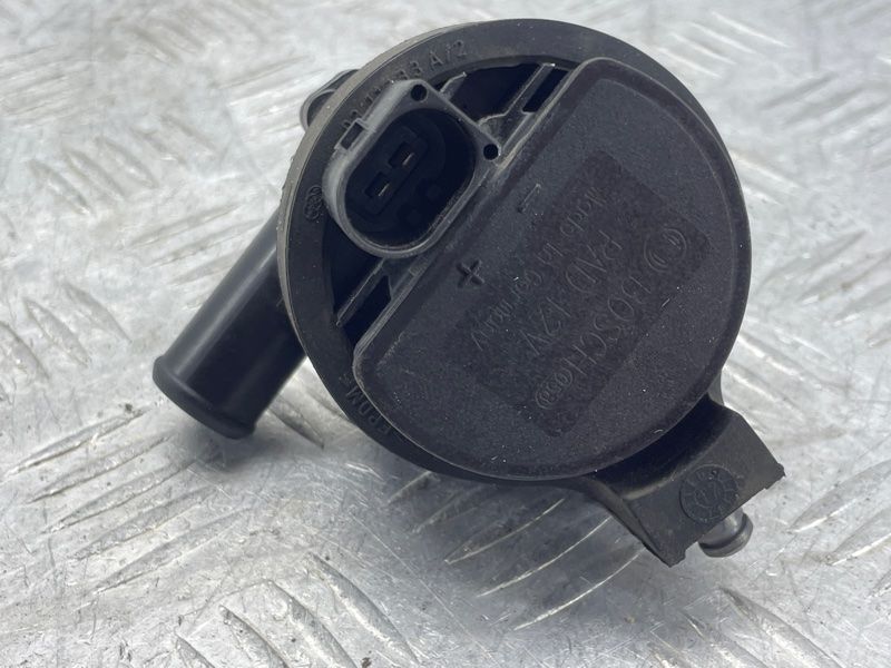 Помпа водяна додаткова Audi A4 Allroad