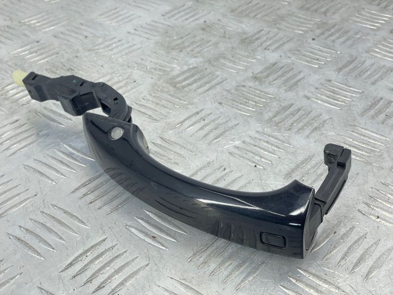 Ручка дверей (keyless) зовнішня 4H0837206B Audi A8