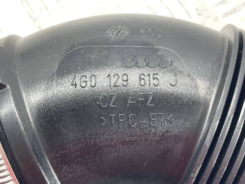 Патрубок воздушного фильтра 4G0129615J Audi A6