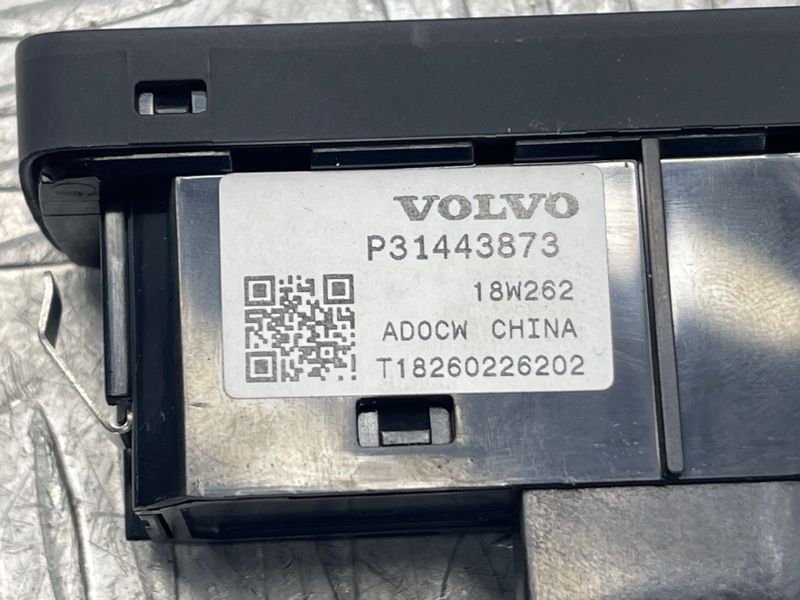 Кнопка Volvo XC90