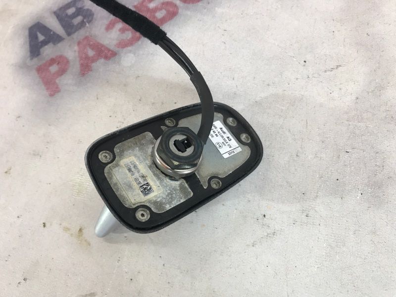 Aнтена плавник 4L0035503N Audi Q7