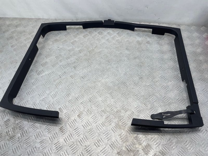 Рамка ніші для запасного колеса 8W9858967 Audi A4 Allroad