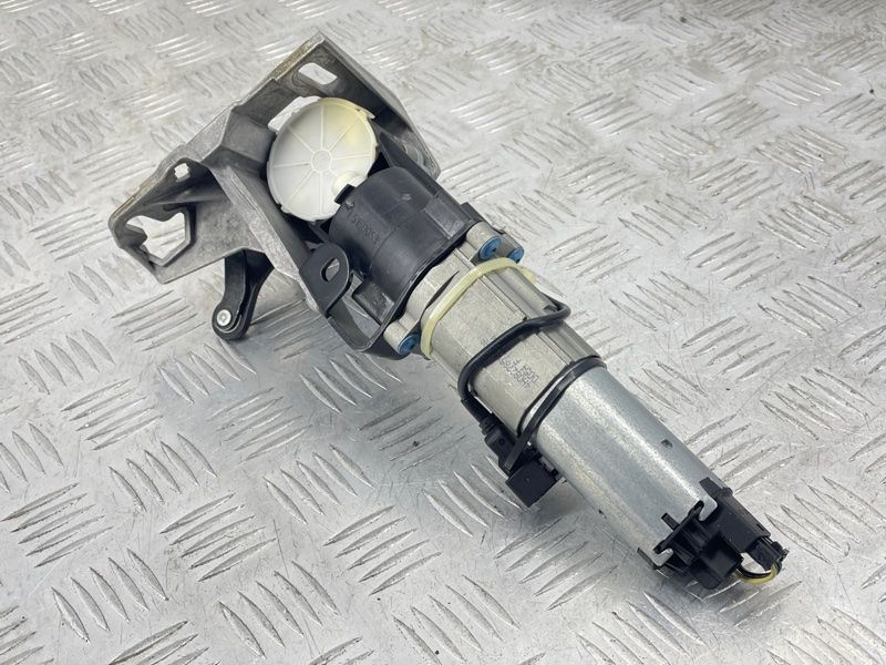 Привідний блок кришки багажника 4H0827851D Audi A8