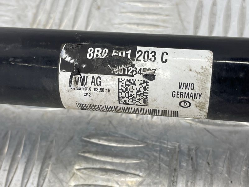Полуось 8R0501203C Audi A7