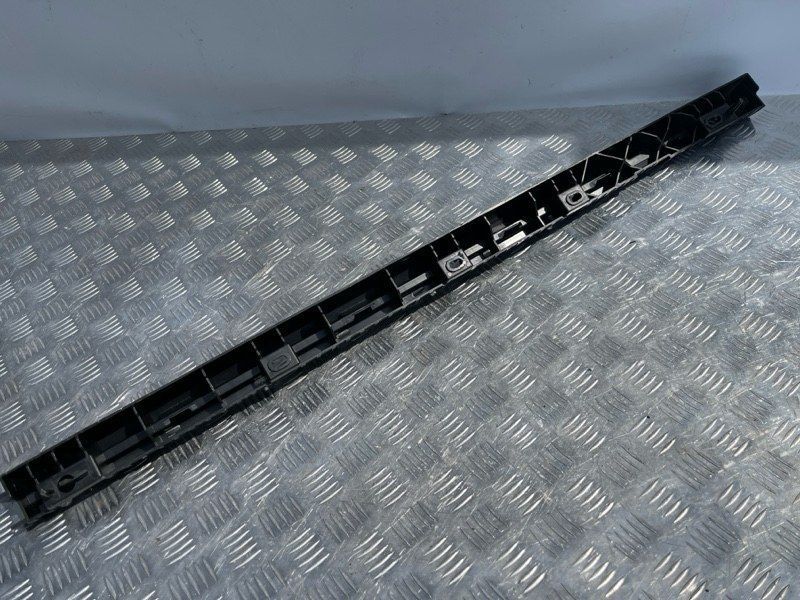 Кронштейн порога 31395857 Volvo XC90