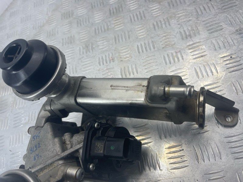 Радіатор системи рециркуляції EGR 059131512AQ Audi Q7