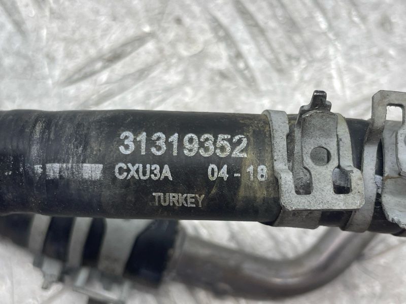 Трубопровод системы охлаждения 31319352 Volvo XC40