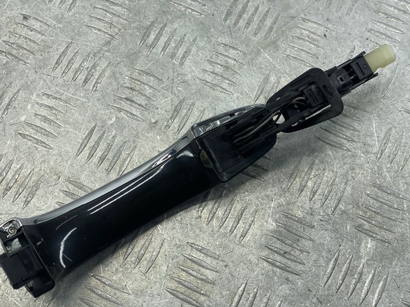 Ручка дверей (keyless) зовнішня 4H0837205C Audi A8