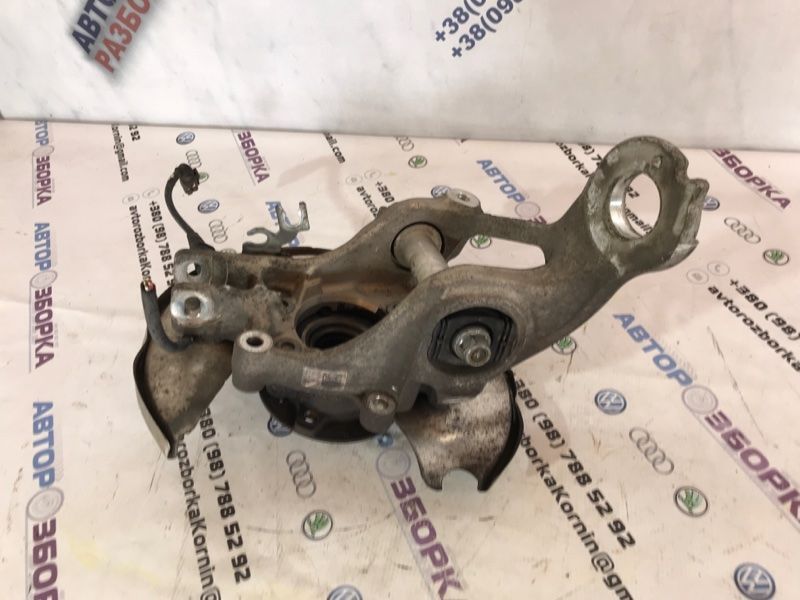 Поворотный кулак / Цапфа 8R0505432F Audi A7
