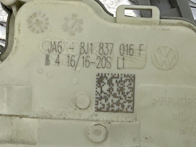 Замок двери 8J1837016F Audi Q7