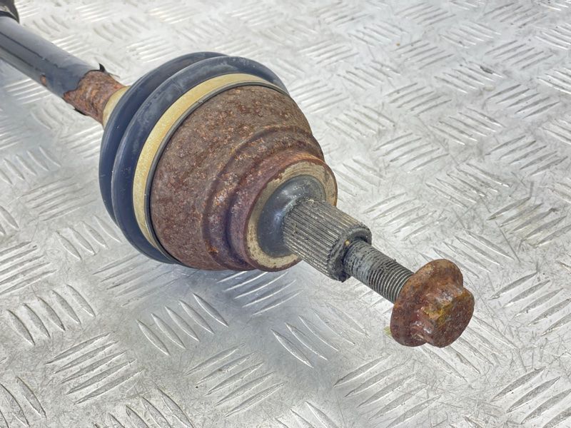 Полуось 5N0407761N Volkswagen Tiguan