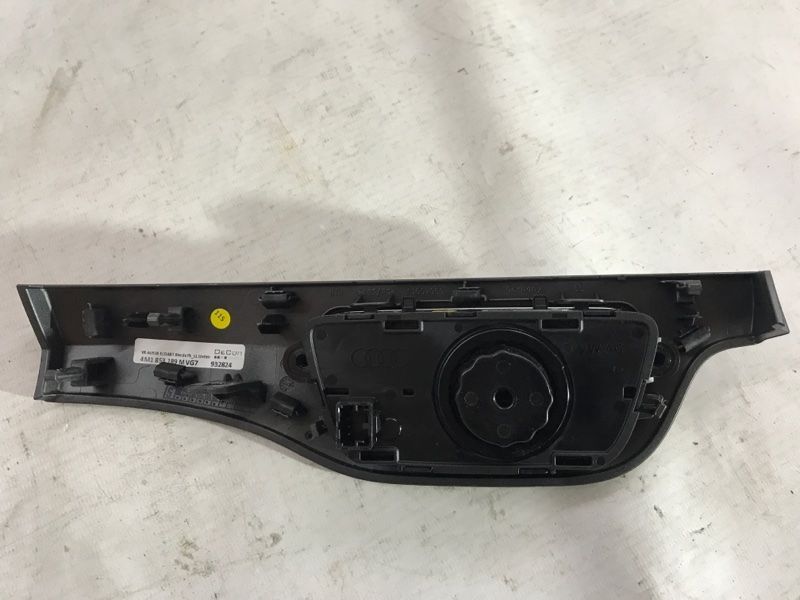 Перемикач світла фар 4M0941531AD Audi Q7