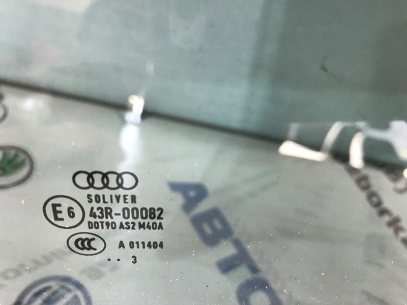 Скло дверей 43R00082 Audi A6