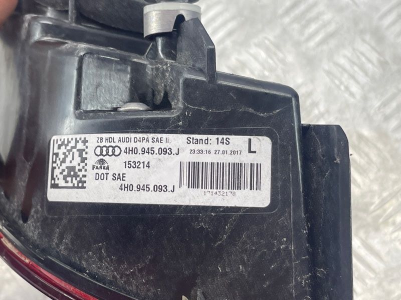 Стоп / ліхтар світлодіодний внутрішній 4H0945093J Audi A8