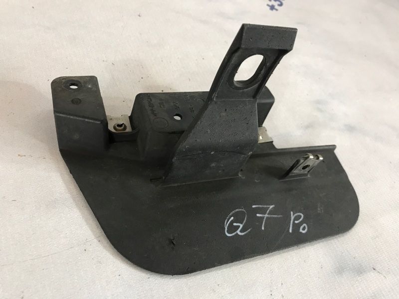 Бризковик 4L0854816 Audi Q7