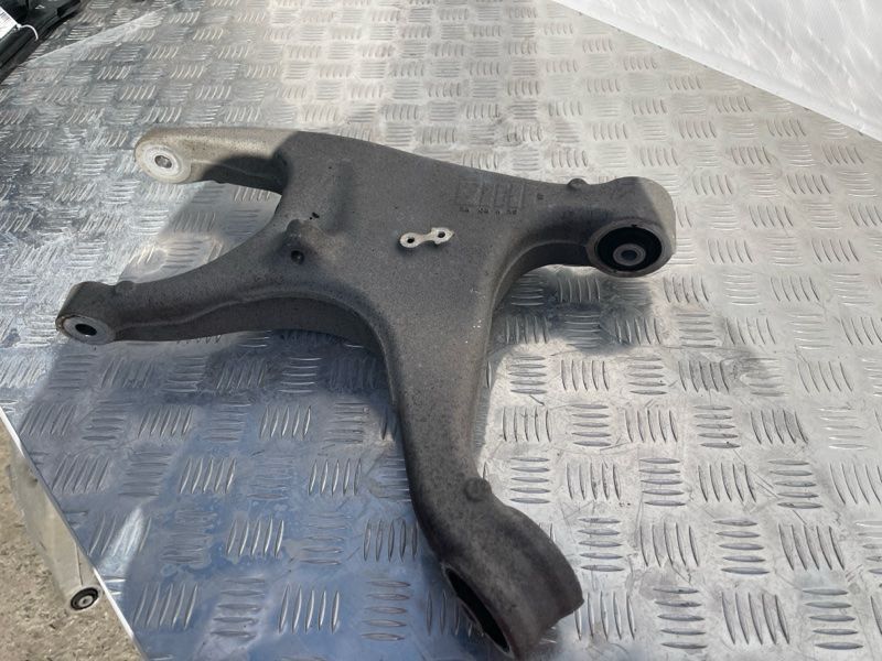 Важіль 8R0605312F Audi A6