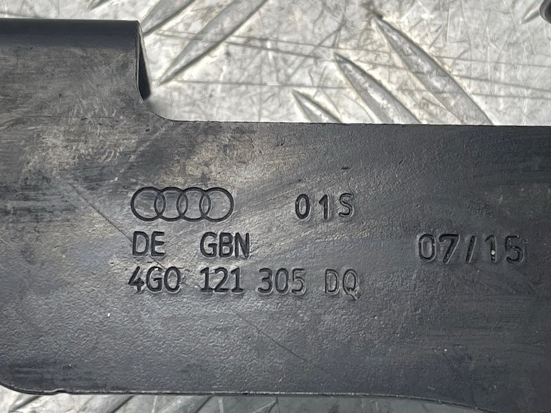 Кронштейн Audi A7