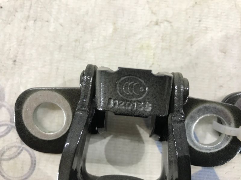 Петля крышки багажника Ford Edge