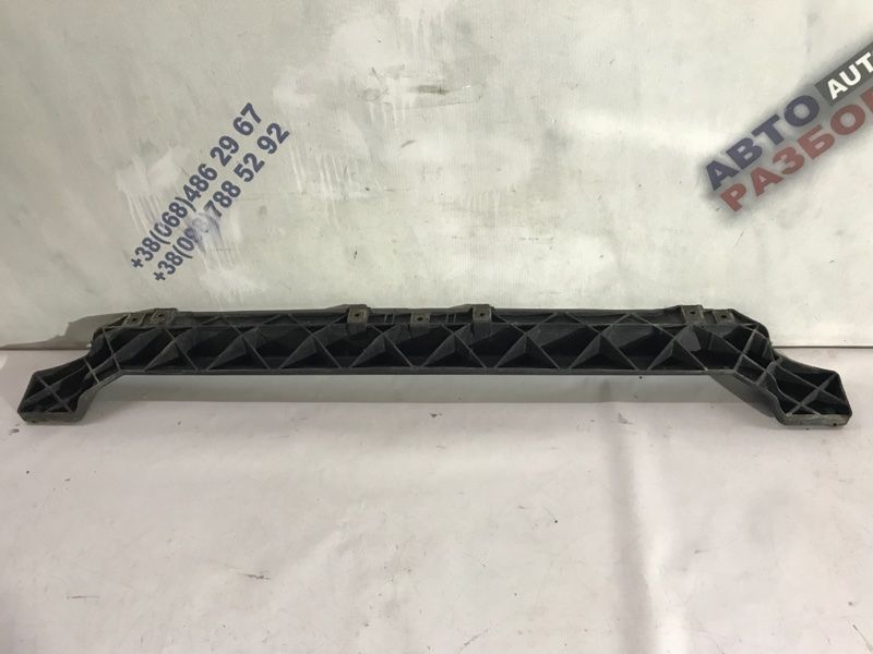 Балка радіатора нижня 7P0805551 Volkswagen Touareg