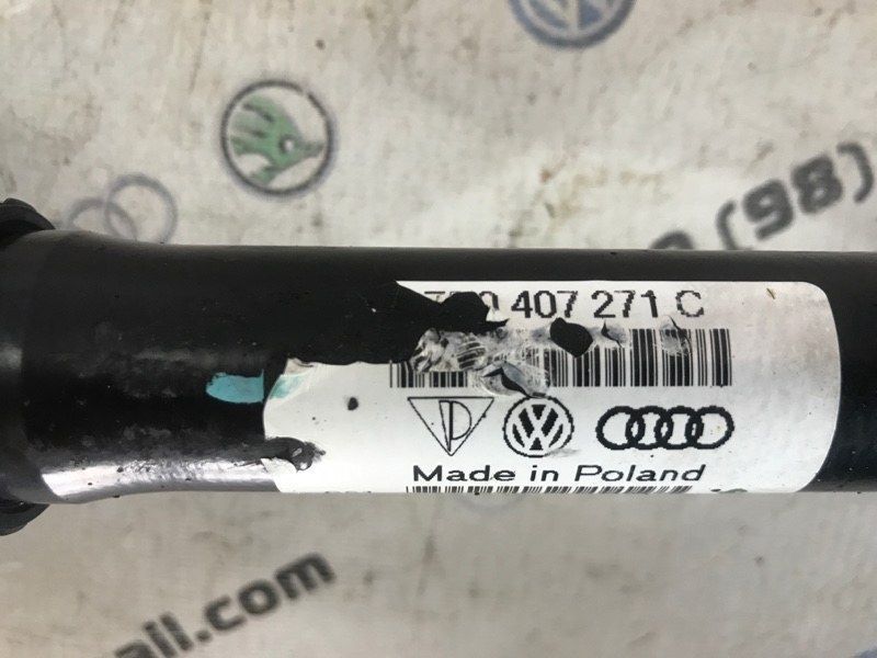 Піввісь 7P0407271C Volkswagen Touareg