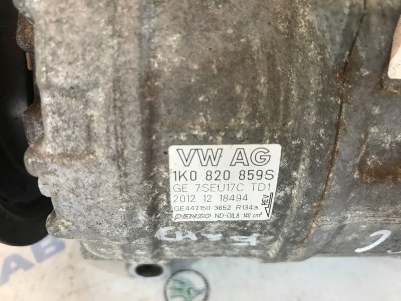 Компресор кондиціонера 1K0820859S Volkswagen CC