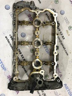 Крышка рамка головки 06E103286 Audi Q7