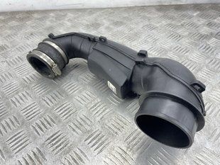 Патрубок воздушного фильтра K2G39F805DA Ford Edge