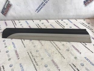 Накладка дверей 7P6854939F Volkswagen Touareg