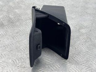 Бардачок / Вещевой ящик 39829132 Volvo XC90
