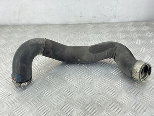Патрубок інтеркулера 7P0145738B Volkswagen Touareg