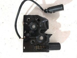 Замок капоту 4G0823509C Audi A6