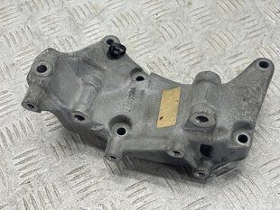 Кронштейн генератора 31430704 Volvo XC90