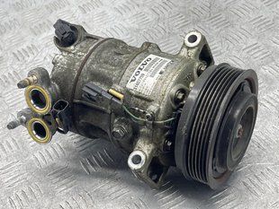 Компрессор кондиционера 31407759 Volvo XC90