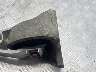 Опора двигуна 31480564 Volvo XC90