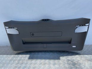 Обшивка кришки багажника 8R0867979B Audi Q5