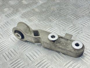 Кронштейн подушки двигателя 31359890 Volvo XC60