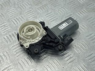Приводной блок двери правый 4F0837060 Audi A8 Audi A6, Audi A7, Audi A8, Audi Q7, Audi RS7, Audi S6, Audi S7, Audi S8, Audi SQ7