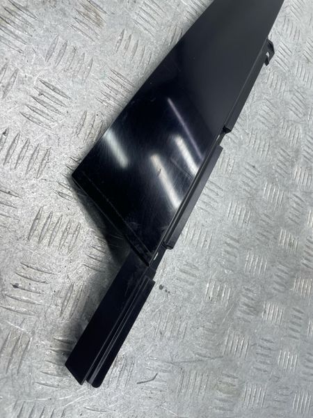 Декоративна накладка дверей зовнішня 31672581 Polestar 2
