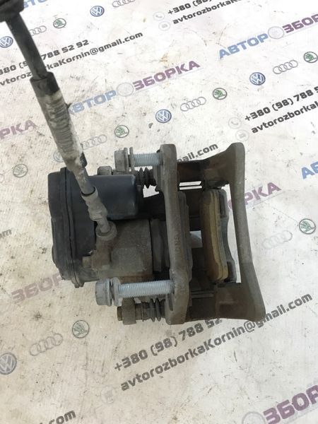 Суппорт тормозной 4G0615415D Audi A6