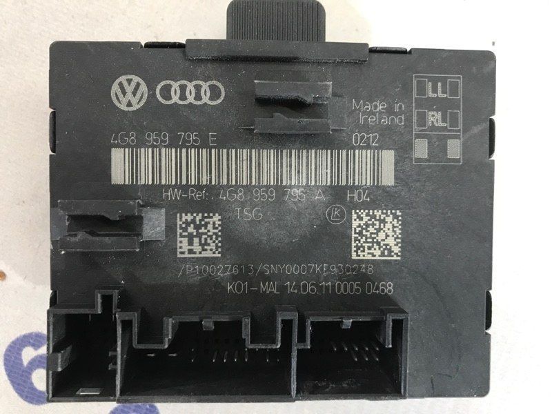 Блок керування дверей 4G8959795E Audi A7