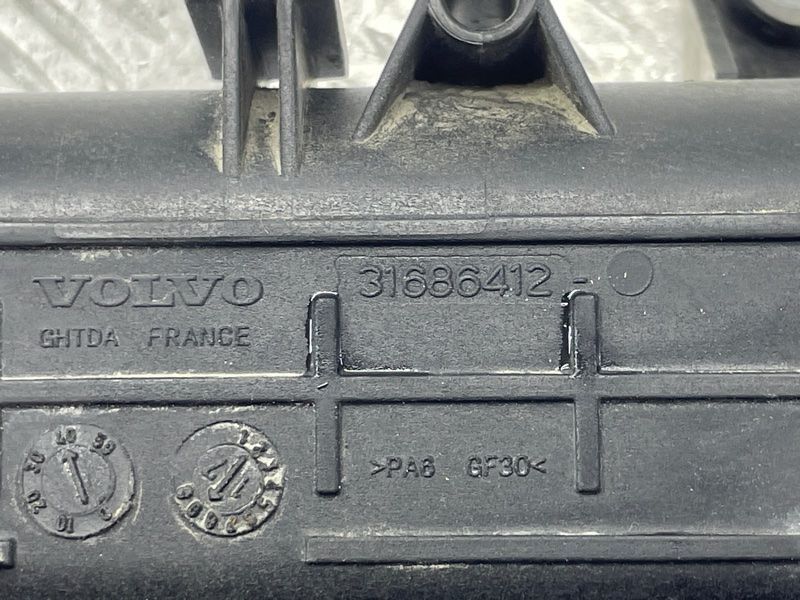 Напірна труба інтеркулера 31686412 Volvo XC90