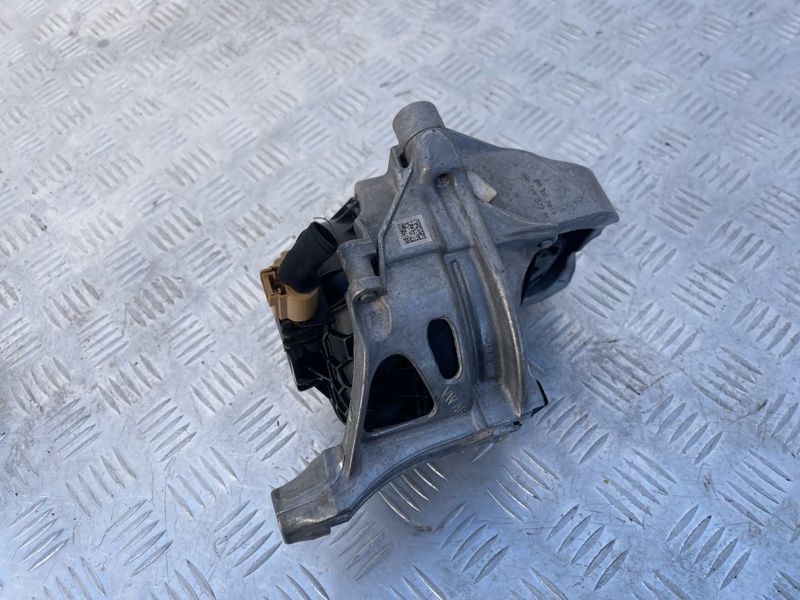 Опора / подушка двигуна 4M0199372FE Audi Q7