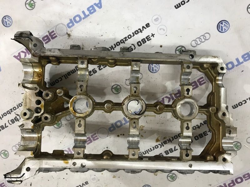 Крышка рамка головки 06E103286 Audi Q7