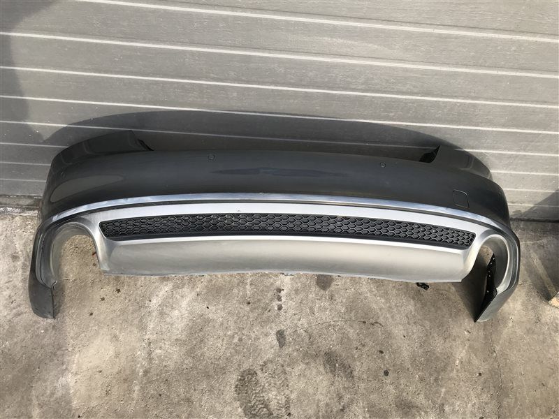 Бампер комплектний 4G8807511AC Audi A7