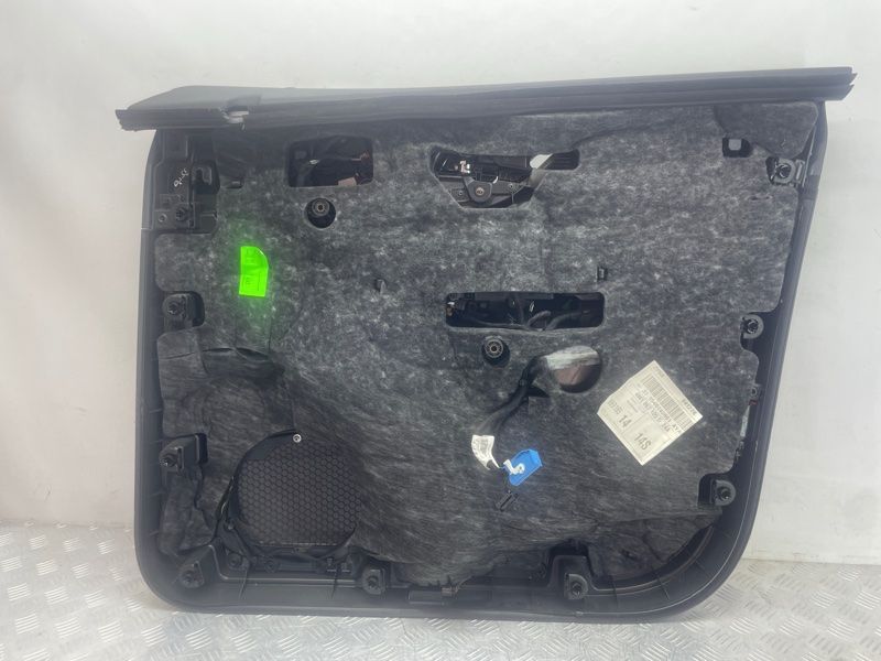 Обшивка дверей 4M0867117B Audi Q7