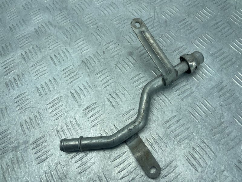Трубопровод системы охлаждения 4M0121485CB Audi Q7