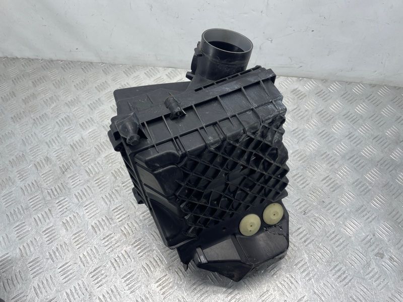 Корпус воздушного фильтра 31474862 Volvo XC90