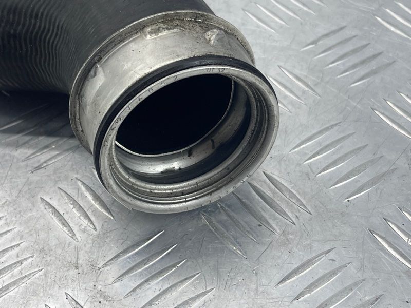 Патрубок інтеркулера 3C0145832R Volkswagen CC