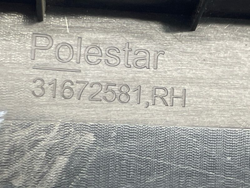 Декоративна накладка дверей зовнішня 31672581 Polestar 2